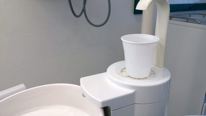 Usuwanie ósemek u dentysty. Czy jest konieczne?