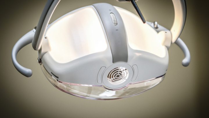 Jakie kwestie należy uwzględnić przy wyborze stomatologa?