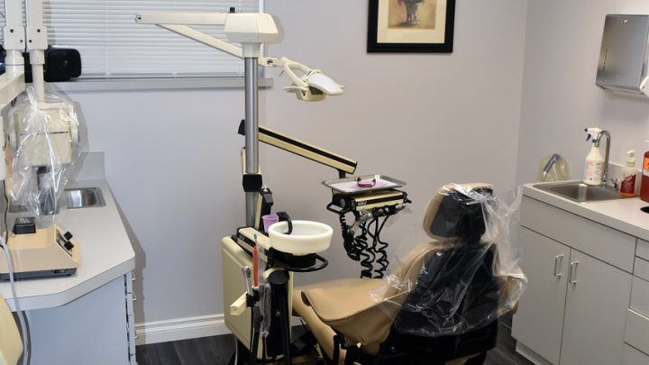 Implanty – pomoc dla osób z ubytkami w uzębieniu