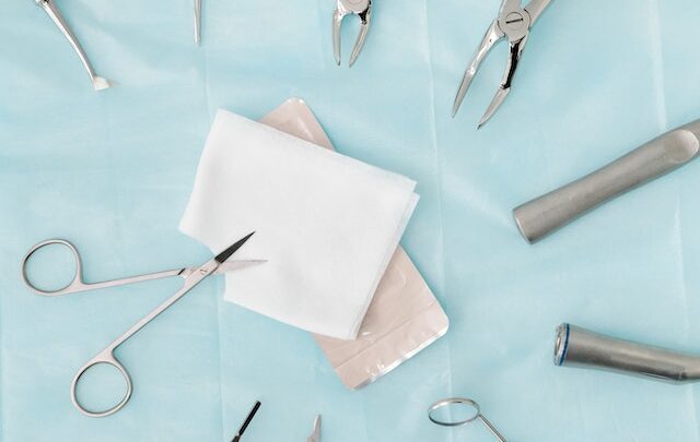 Podcięcie Wędzidełka Języka: Konieczność, Procedura i Komplikacje