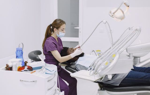 Jak wygląda pierwsza wizyta u endodonty?