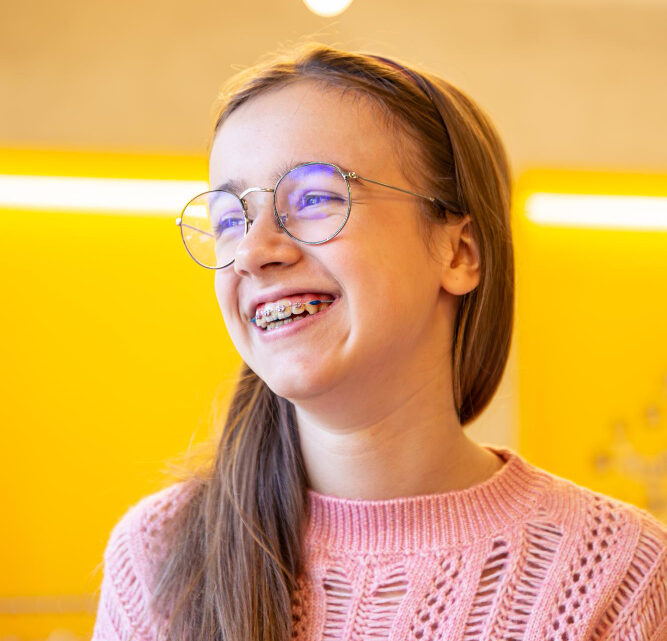 Ortodonta dziecięcy – w jakim wieku rozpocząć leczenie?