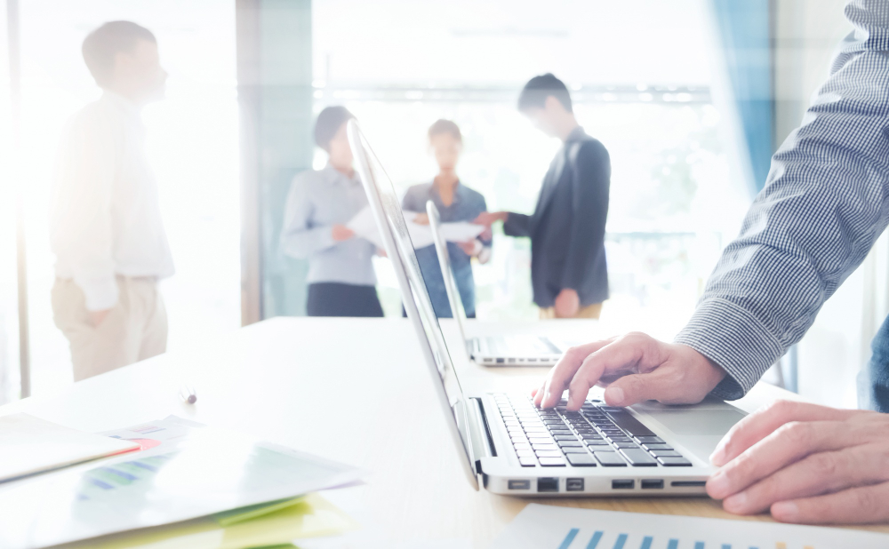 Jak zabezpieczyć majątek przed komornikiem zgodnie z prawem?