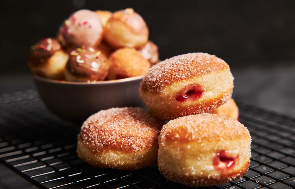 Urządzenie do nadziewania pączków – ręczne czy automatyczne?