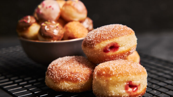 Urządzenie do nadziewania pączków – ręczne czy automatyczne?