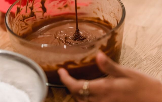 Temperowanie czekolady – dlaczego temperatura ma tak duże znaczenie?